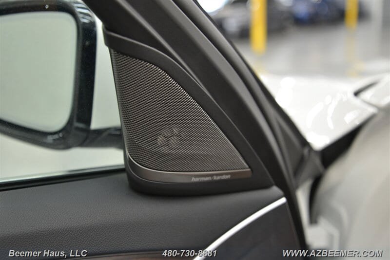 Used 2023 BMW 530i w/ Premium Package RWD image 31
