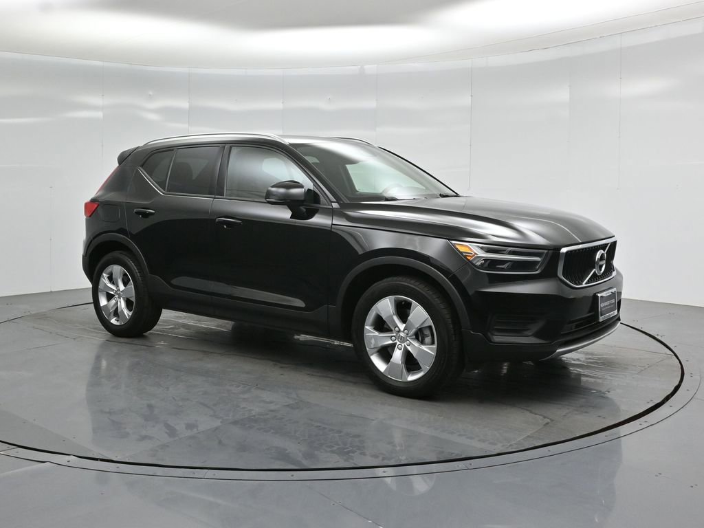 Used 2022 Volvo XC40 T5 Momentum AWD/4WD image 21