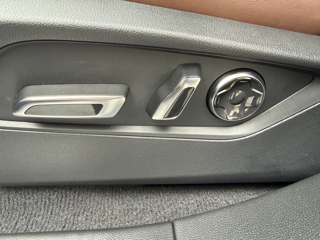 Certified 2025 Acura RDX w/ Technology Package AWD/4WD image 17