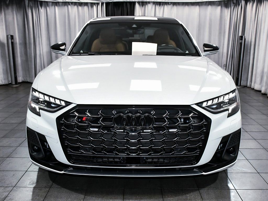 Used 2022 Audi S8 w/ S8 Comfort Plus Package AWD/4WD image 2