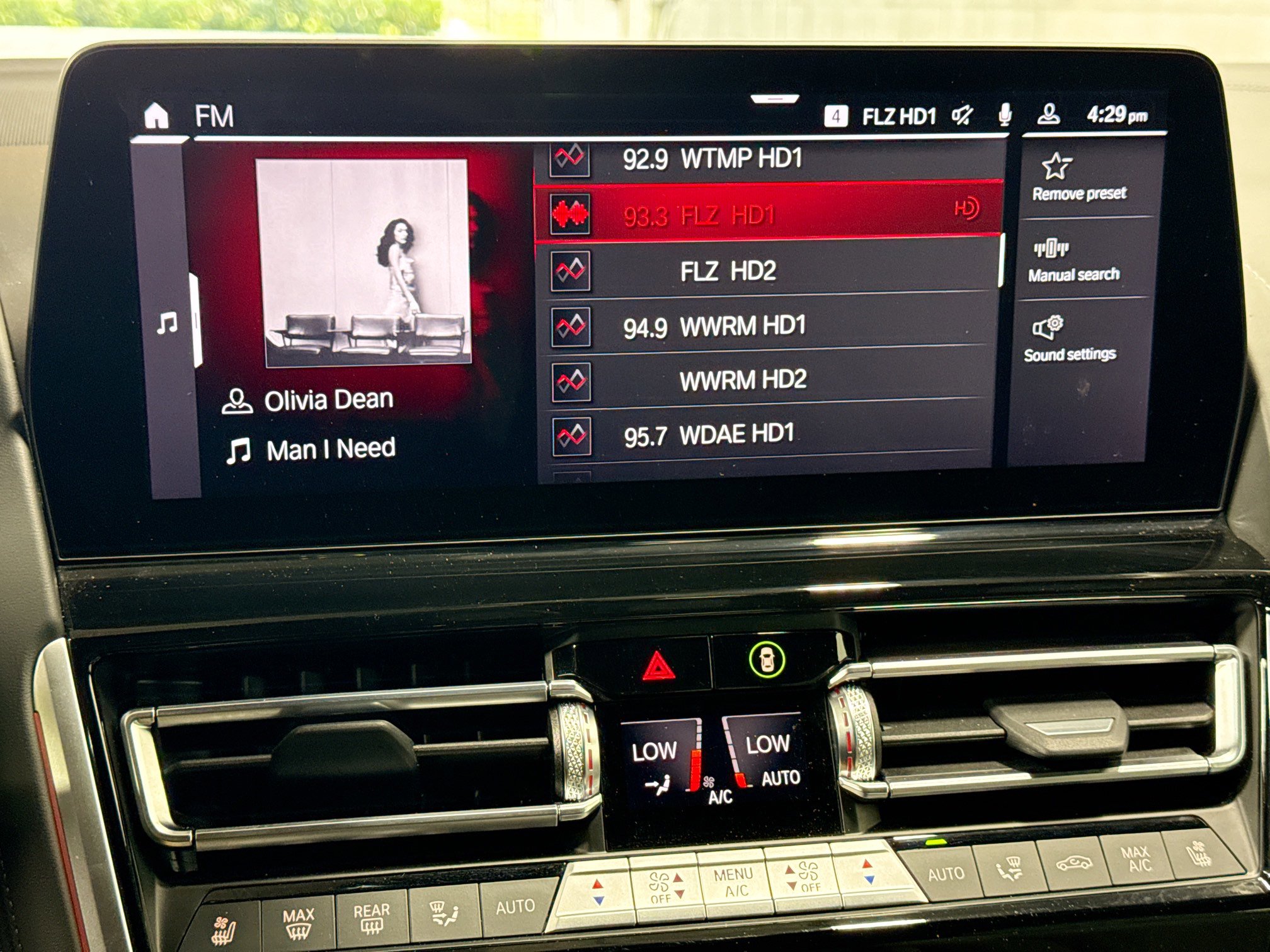 Used 2025 BMW M8 Competition w/ Driving Assistance Package image 30