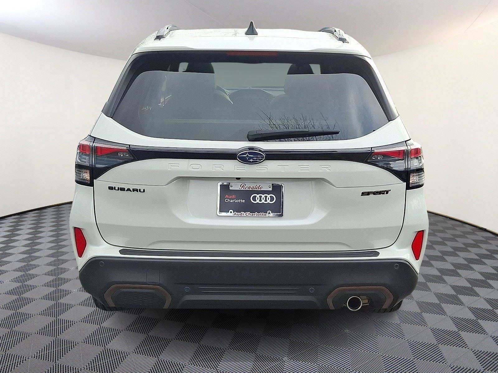 Used 2025 Subaru Forester Sport w/ Popular Package #2 image 5