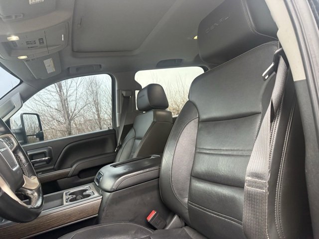 Used 2018 GMC Sierra 3500 Denali w/ Duramax Plus Package image 17