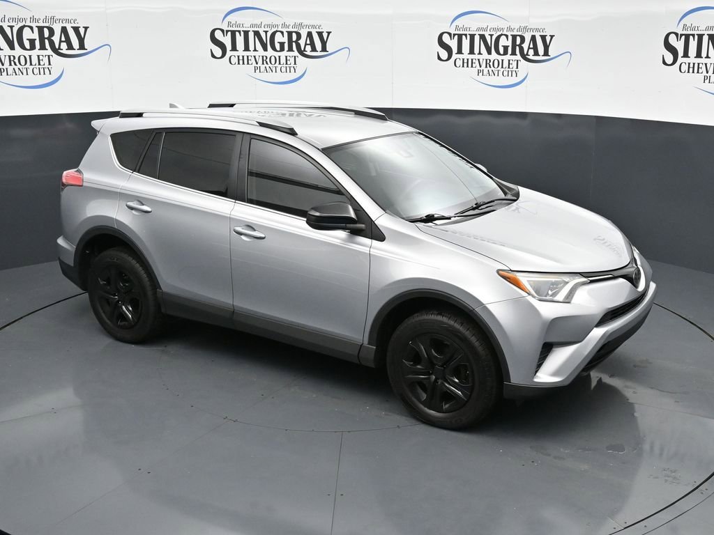 Used 2017 Toyota RAV4 LE image 9