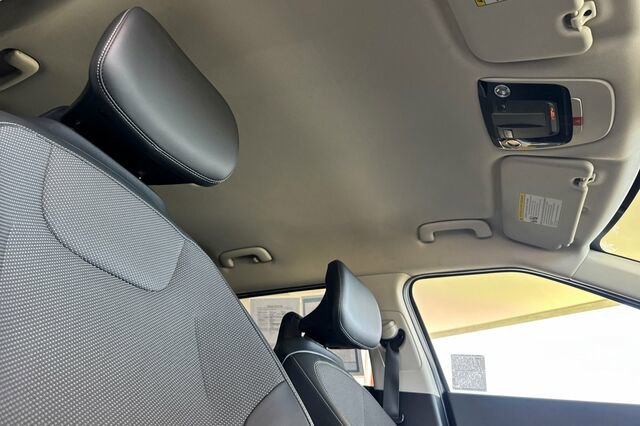 Used 2022 Kia EV6 Light image 14