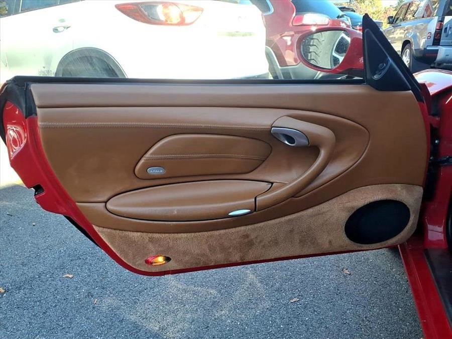 Used 2001 Porsche 911 Cabriolet image 18