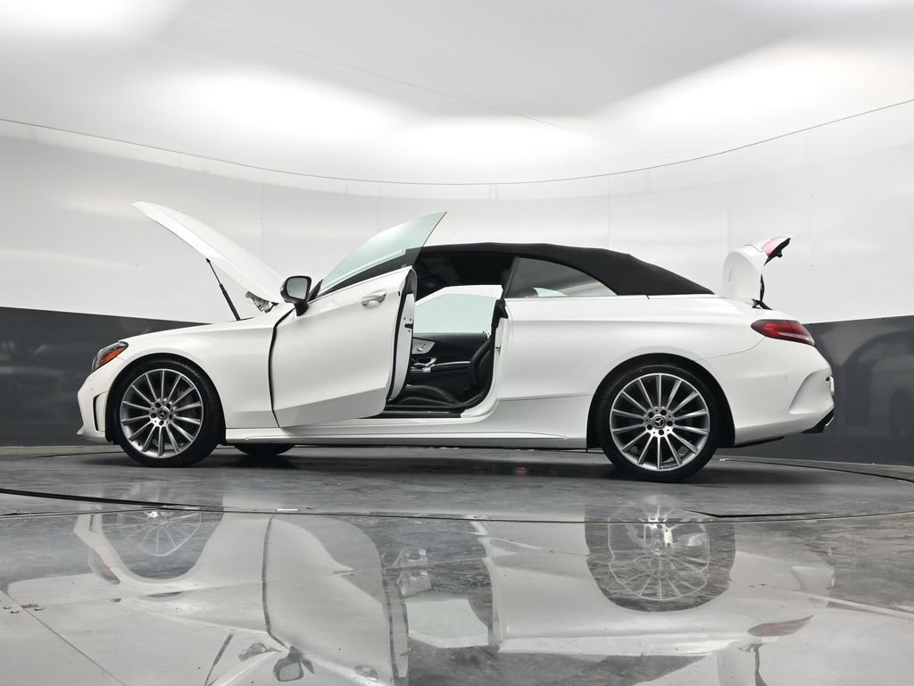 Used 2019 Mercedes-Benz C 300 Cabriolet image 40