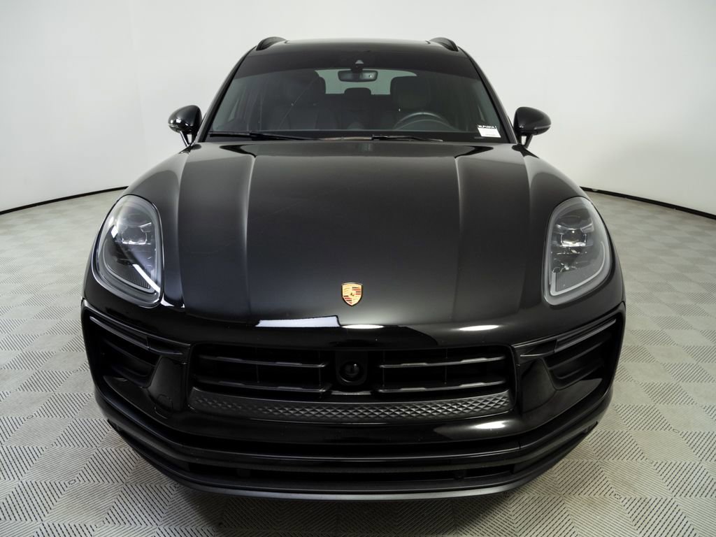 Certified 2024 Porsche Macan Turbo image 35