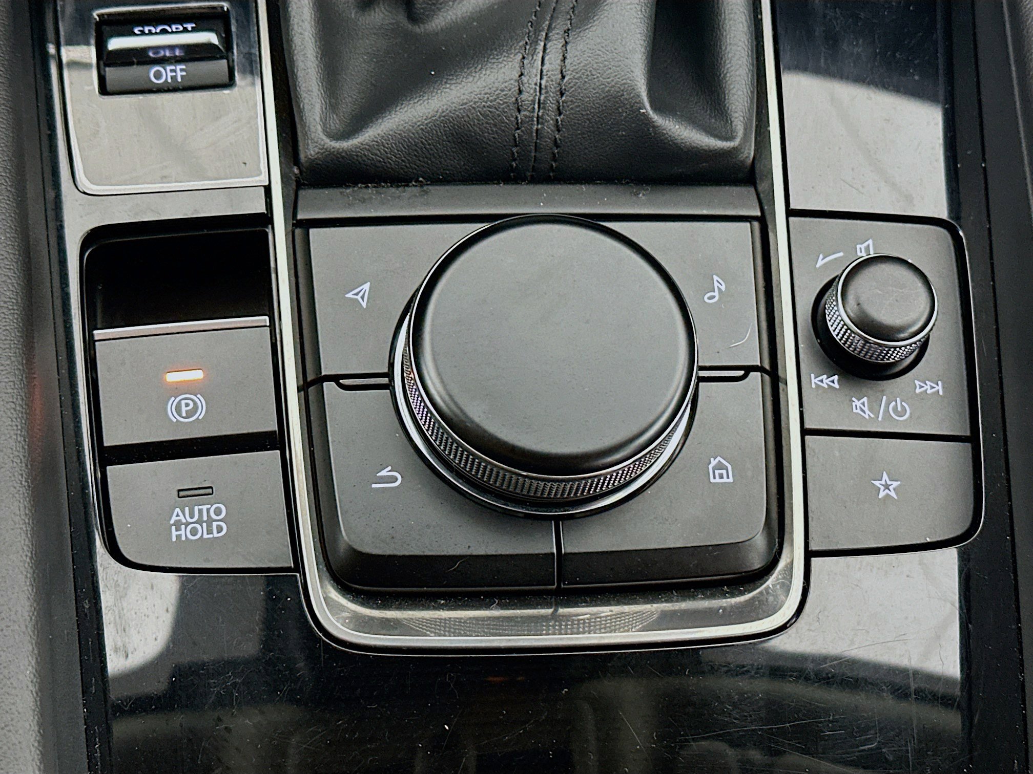 Used 2025 MAZDA MAZDA3 s image 24