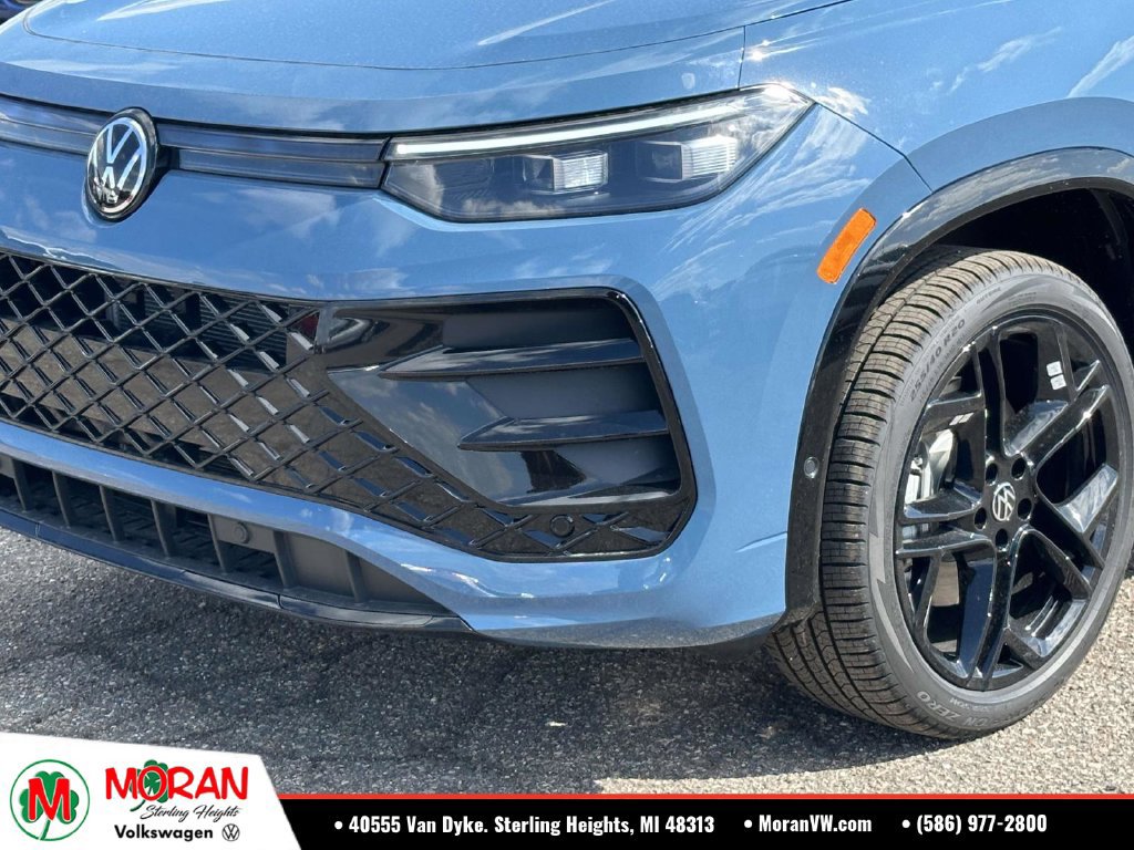 Used 2026 Volkswagen Tiguan SE R-Line AWD/4WD image 6