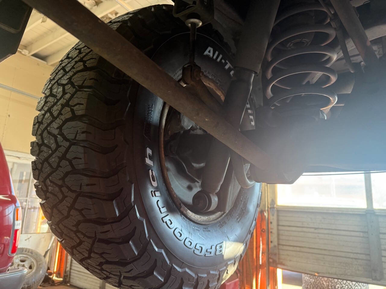 Used 2002 Toyota Land Cruiser image 38