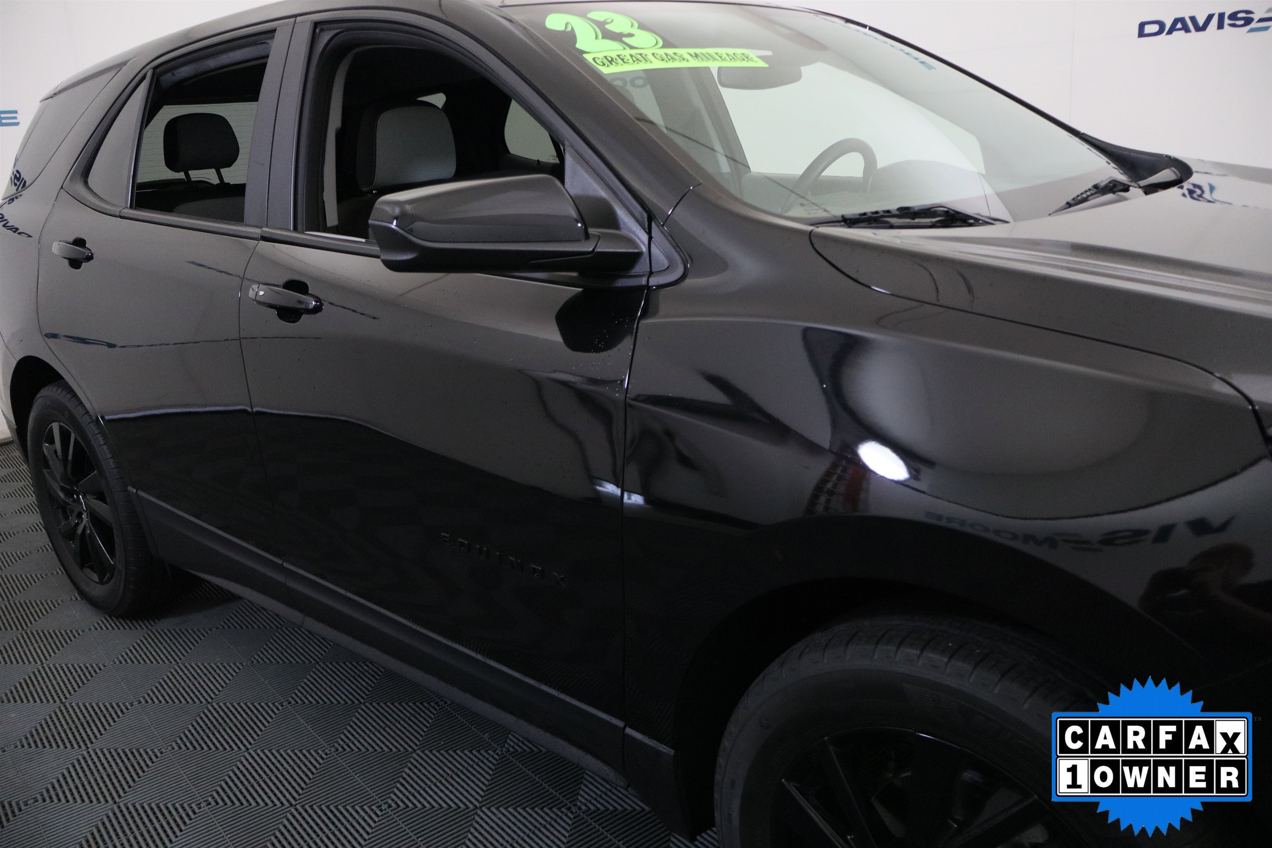 Used 2023 Chevrolet Equinox LS w/ LS Convenience Package image 4