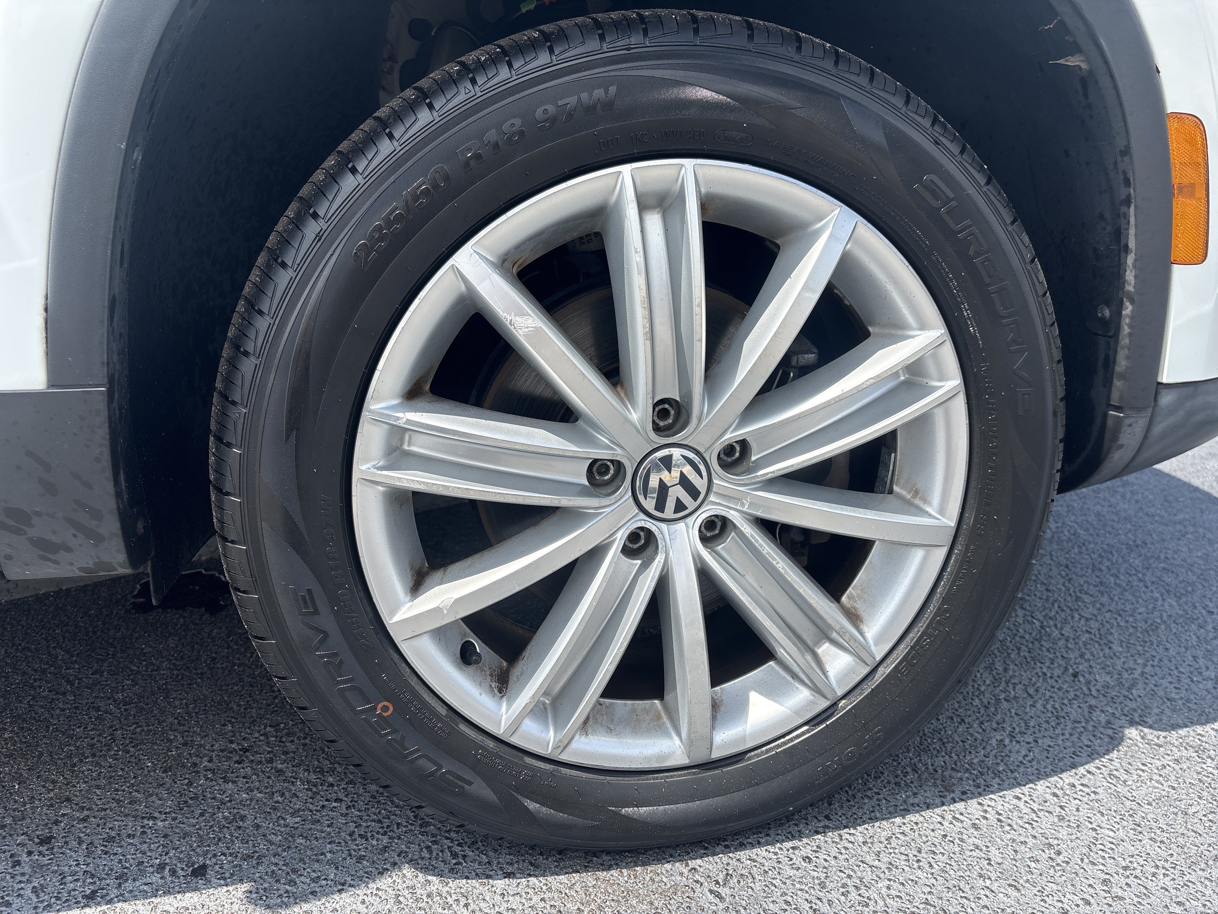 Used 2015 Volkswagen Tiguan SEL AWD/4WD image 28