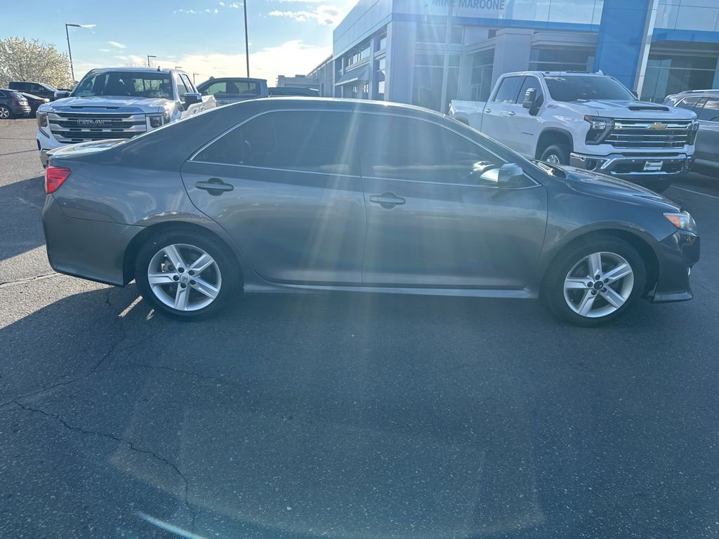 Used 2013 Toyota Camry SE image 35