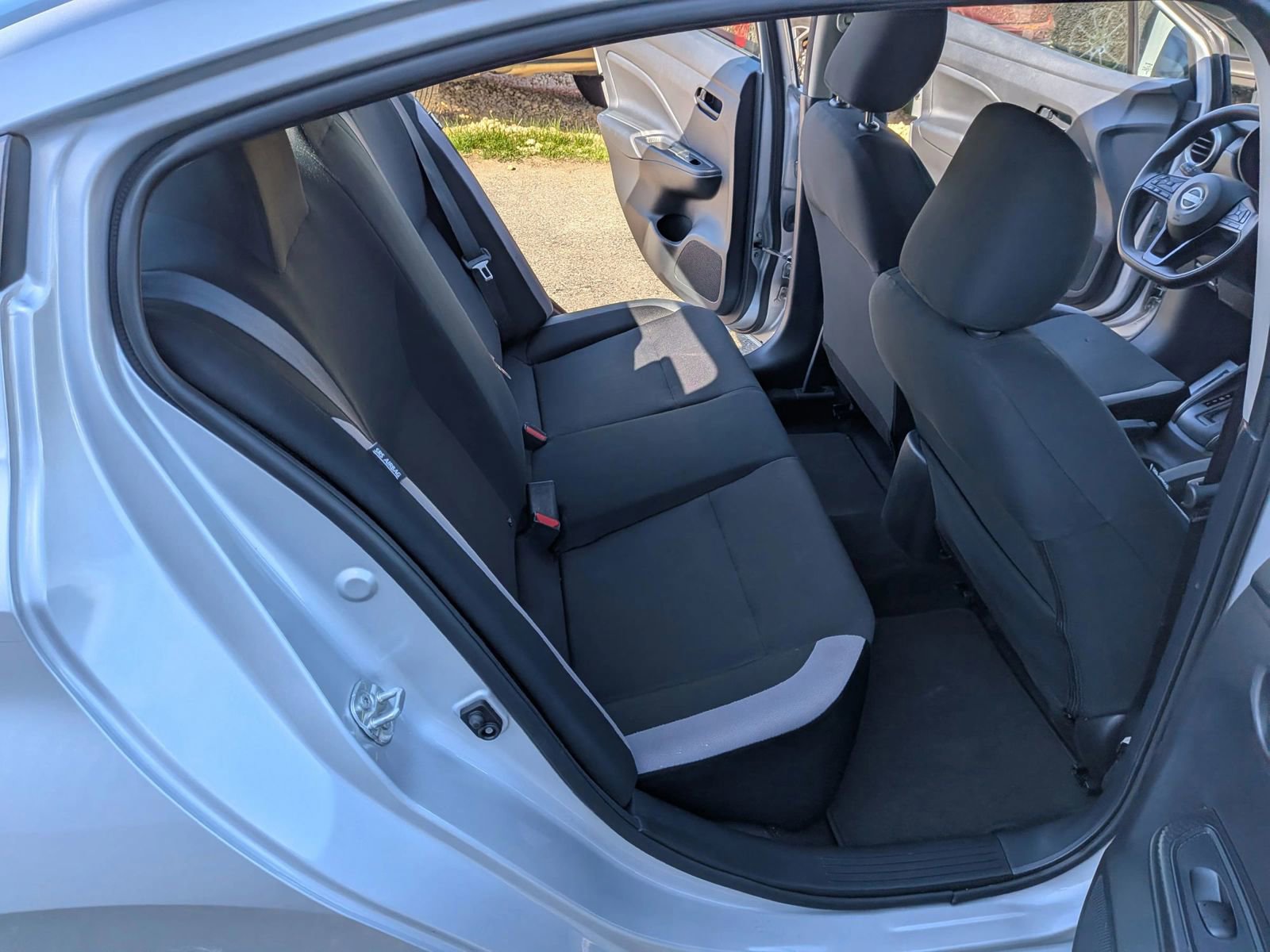 Used 2025 Nissan Versa S image 29