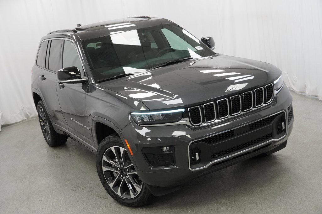 New 2025 Jeep Grand Cherokee Overland w/ Trailer Tow Package image 8