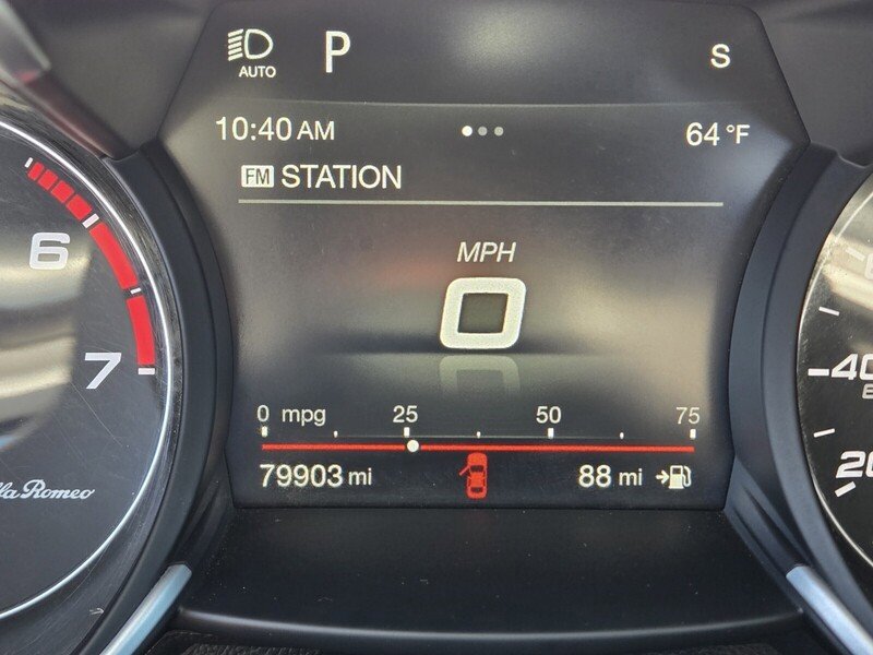 Used 2019 Alfa Romeo Giulia RWD image 22