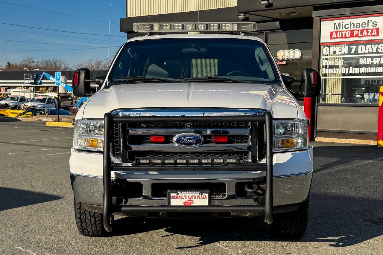 Used 2005 Ford Excursion XLT image 9