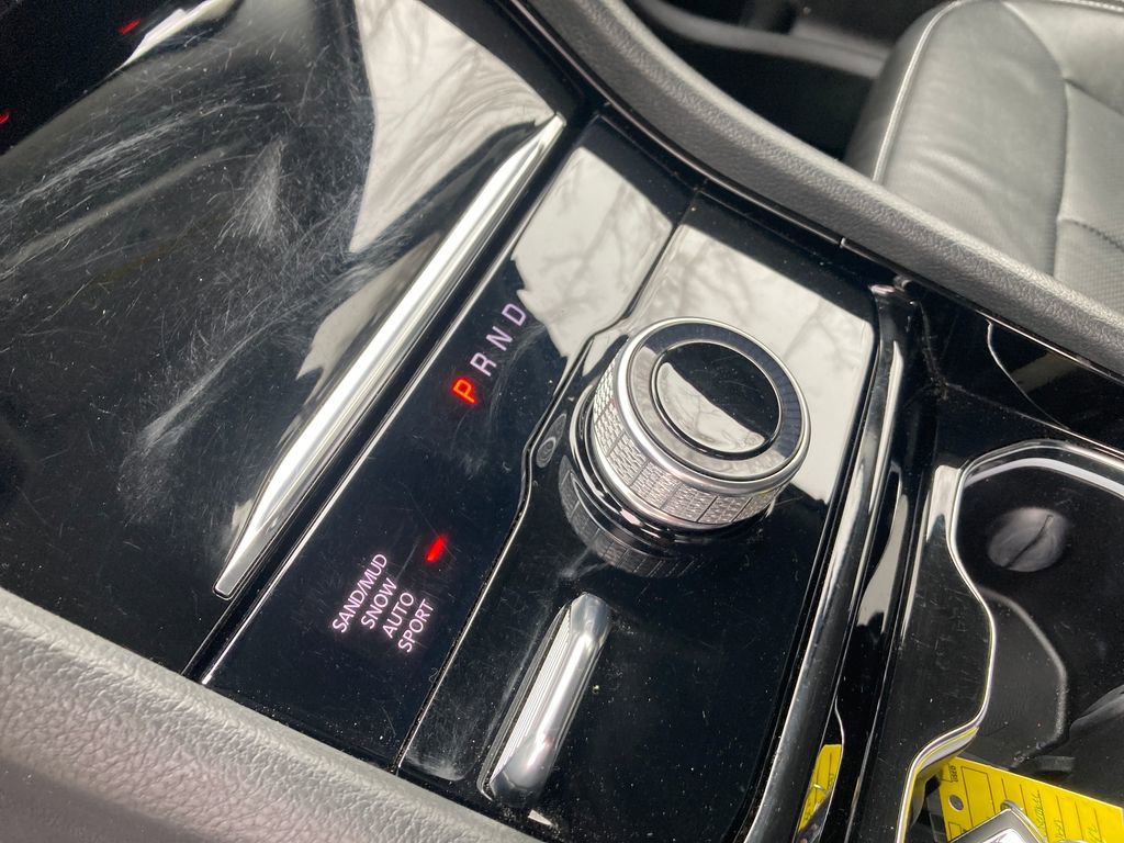 Used 2023 Jeep Grand Cherokee Limited w/ Luxury Tech Group II image 28