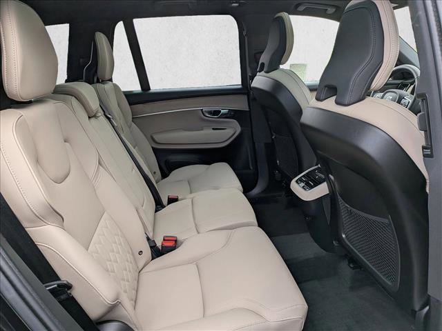 Used 2026 Volvo XC90 B5 Plus w/ Protection Package image 20
