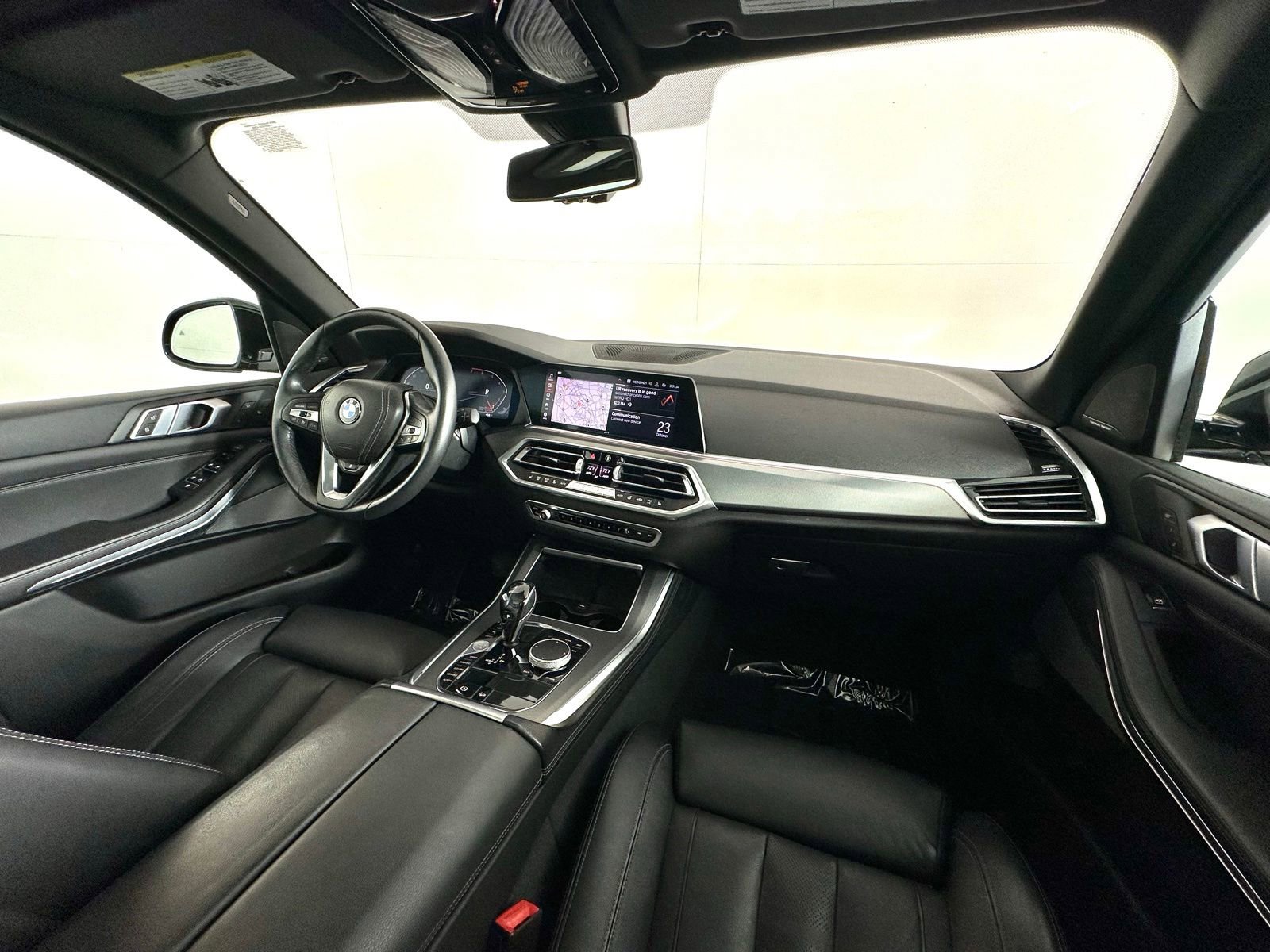 Used 2019 BMW X5 xDrive50i w/ Parking Assistance Package image 2