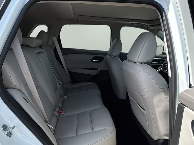 Used 2023 Nissan Rogue SL w/ SL Premium Package FWD image 12