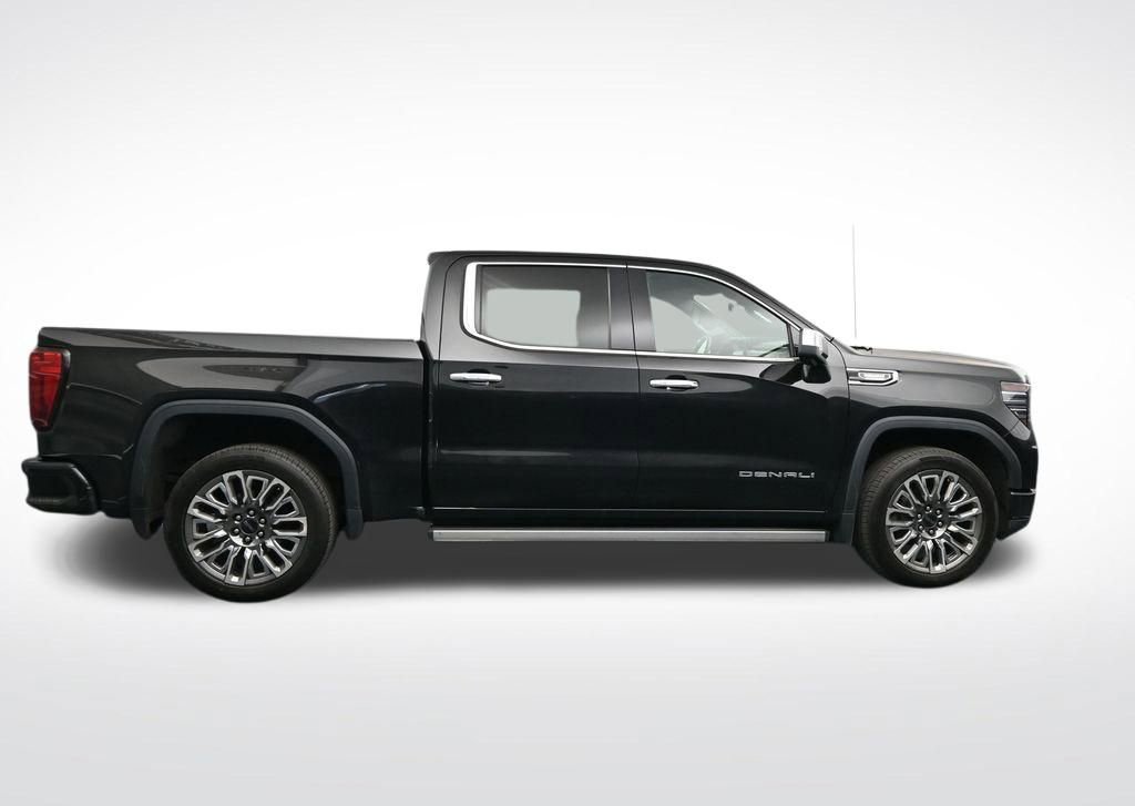 Used 2023 GMC Sierra 1500 Denali w/ Denali Reserve Package AWD/4WD image 4