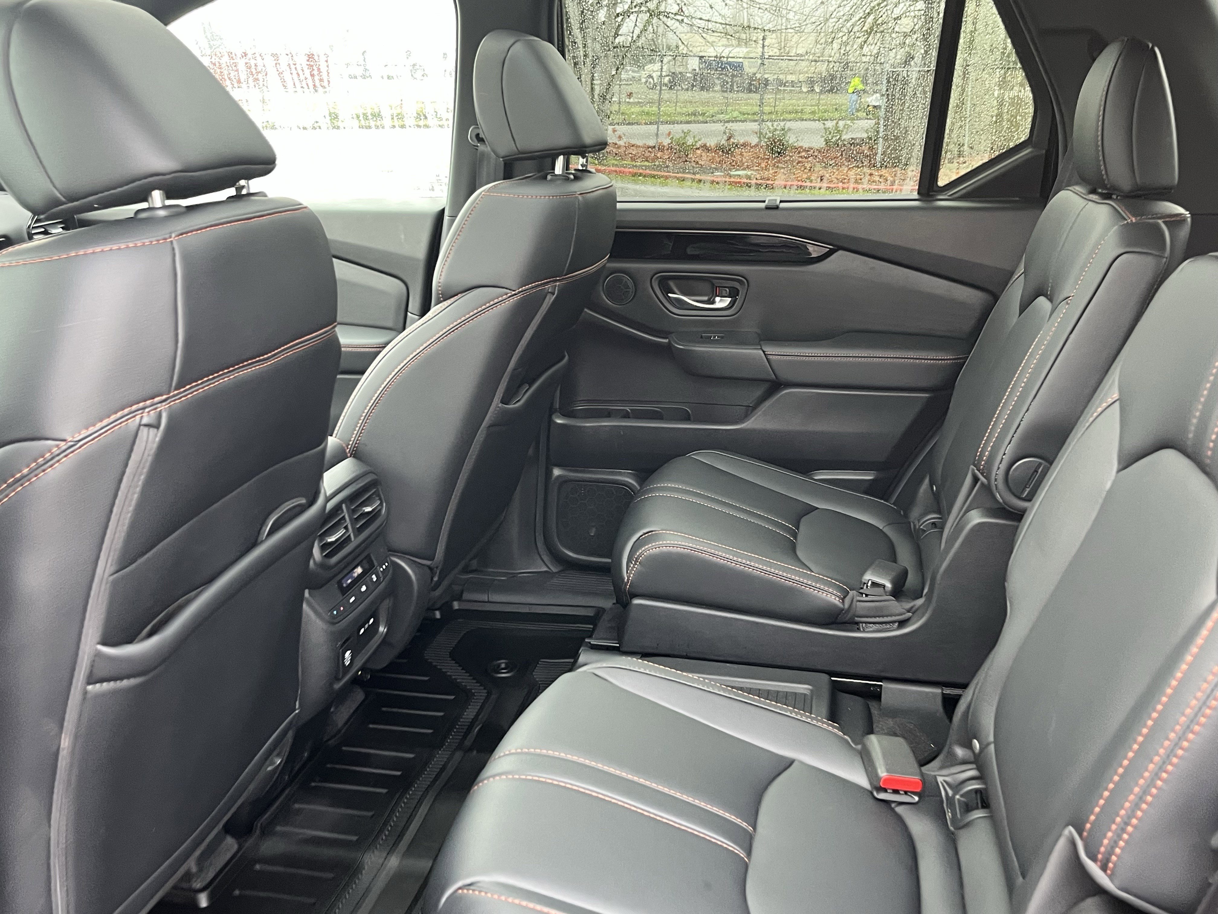 Certified 2025 Honda Pilot TrailSport image 13