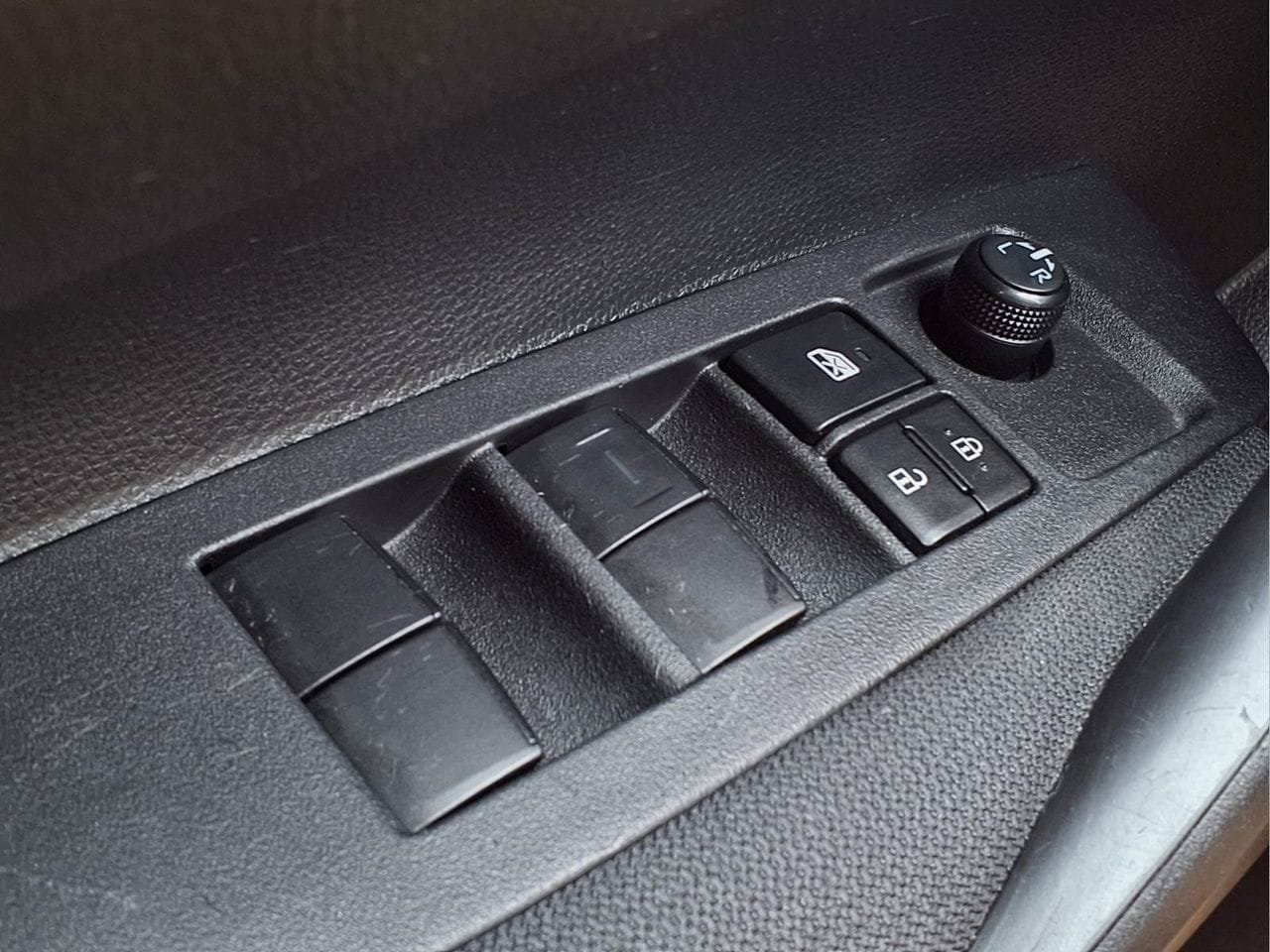 Used 2024 Toyota Corolla LE FWD image 26