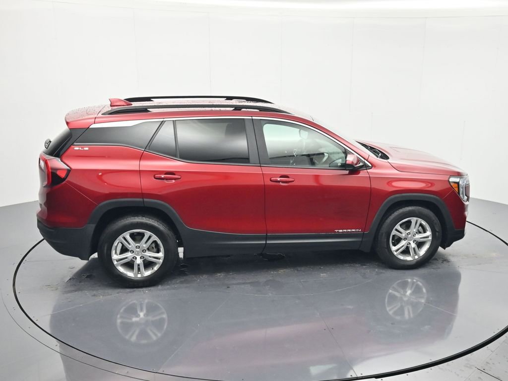 Used 2022 GMC Terrain SLE w/ Driver Convenience Package FWD image 31