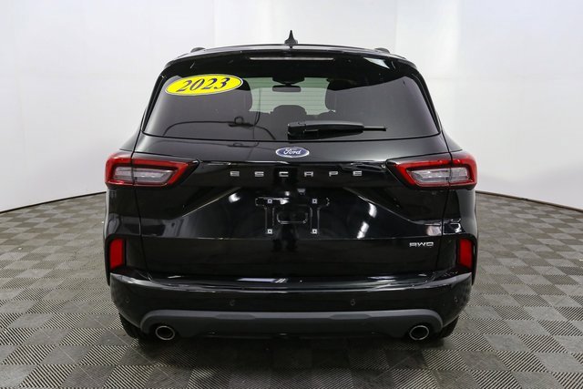 Used 2023 Ford Escape ST-Line w/ Tech Pack #1 image 9