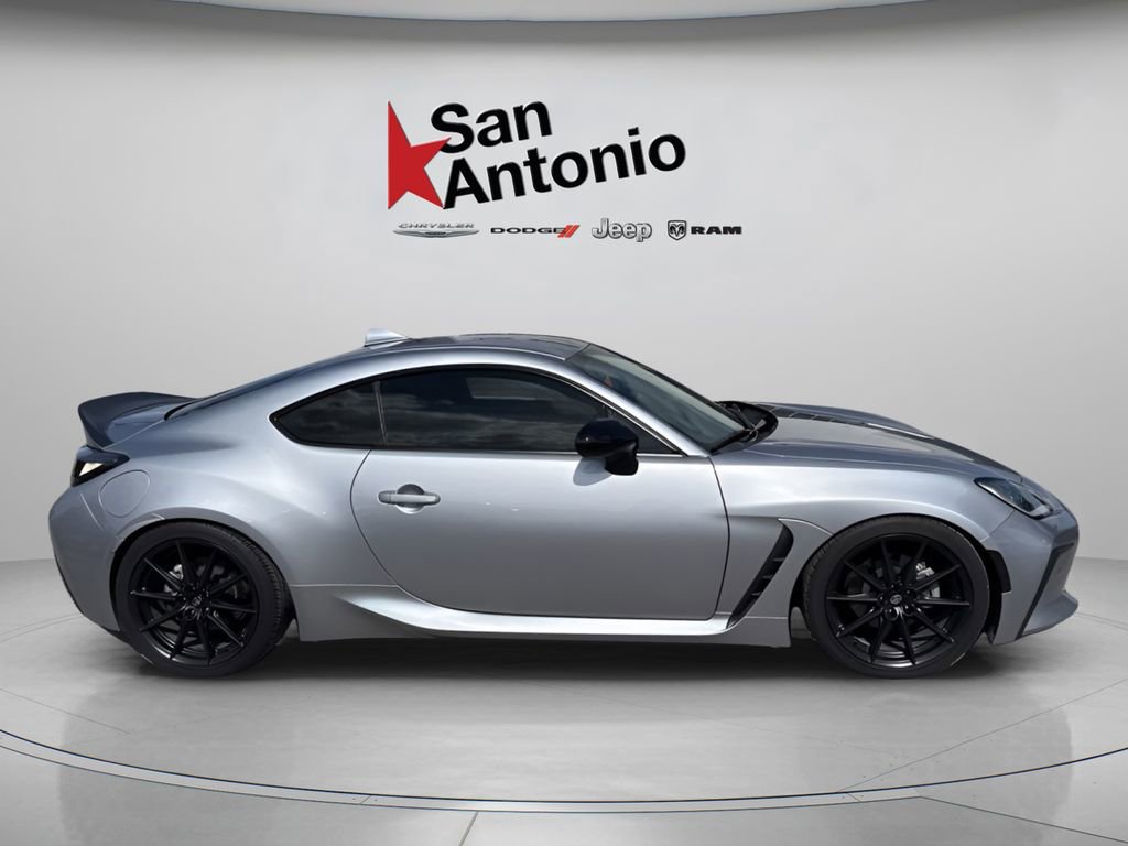 Used 2022 Toyota GR86 Premium RWD image 13