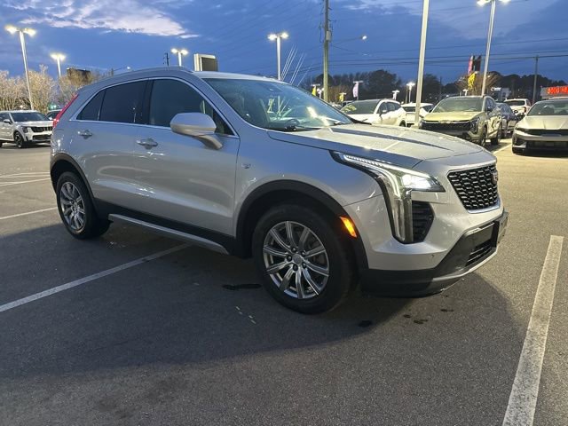 Used 2020 Cadillac XT4 Premium Luxury image 2