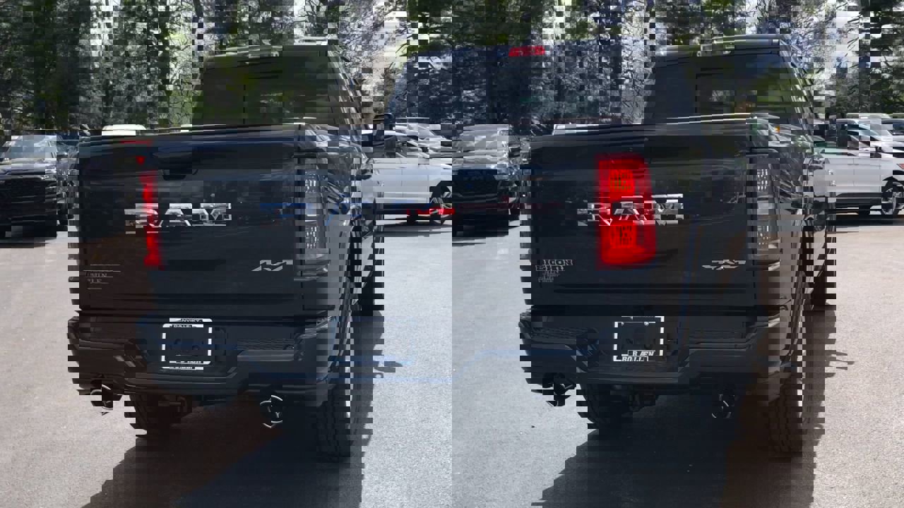 New 2026 RAM 1500 4x4 Crew Cab image 7