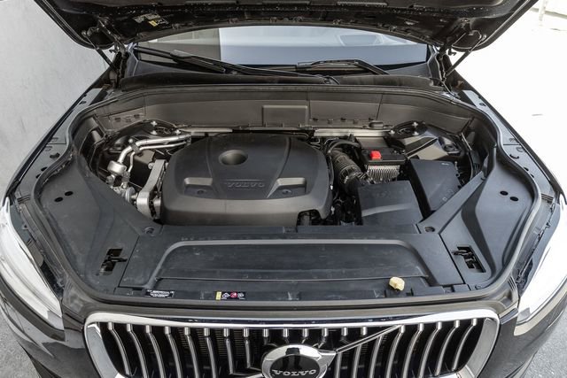 Used 2020 Volvo XC90 T6 Momentum w/ Protection Package Premier AWD/4WD image 19