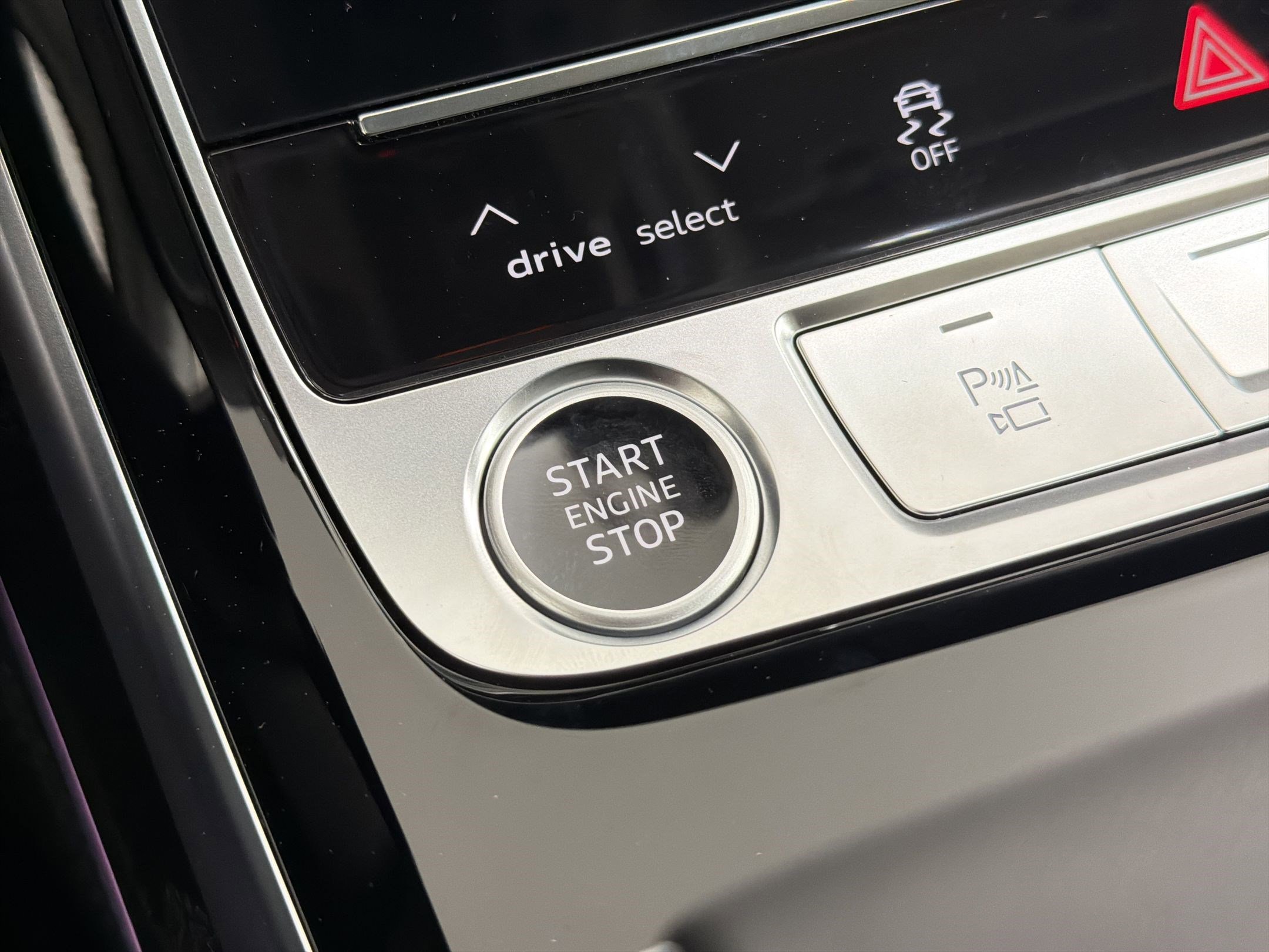 New 2026 Audi A8 L 3.0T image 16