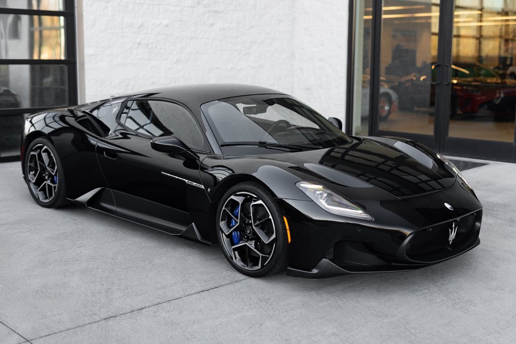 Used 2022 Maserati MC20 Coupe image 2