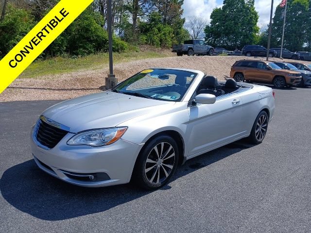 Used 2012 Chrysler 200 S FWD image 10