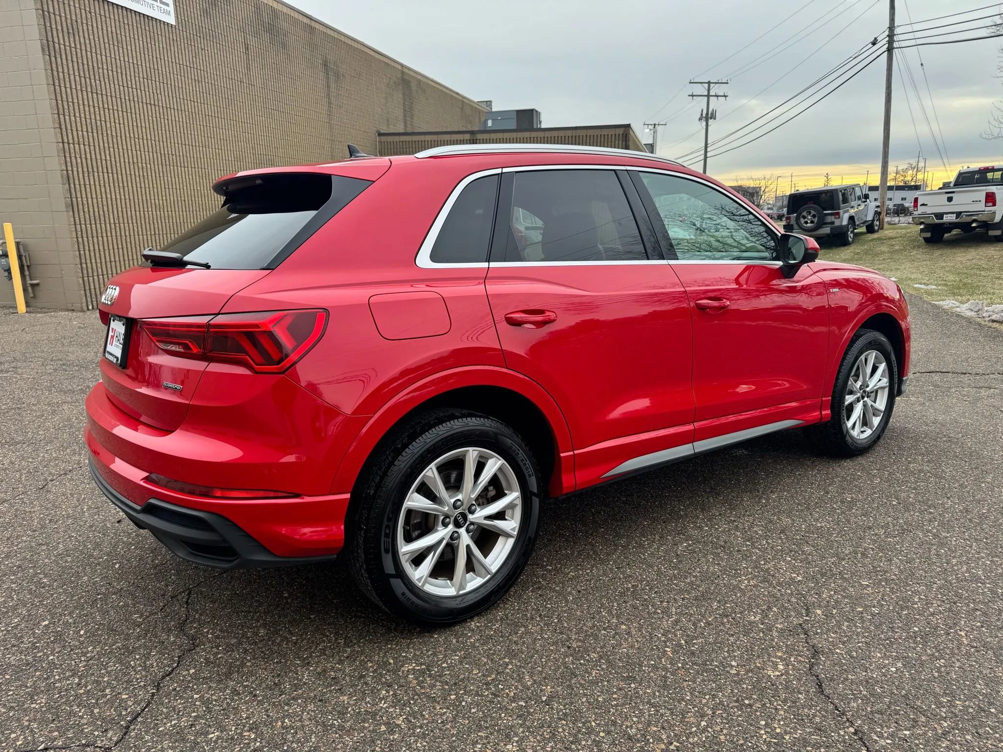 Used 2024 Audi Q3 2.0T Premium image 10