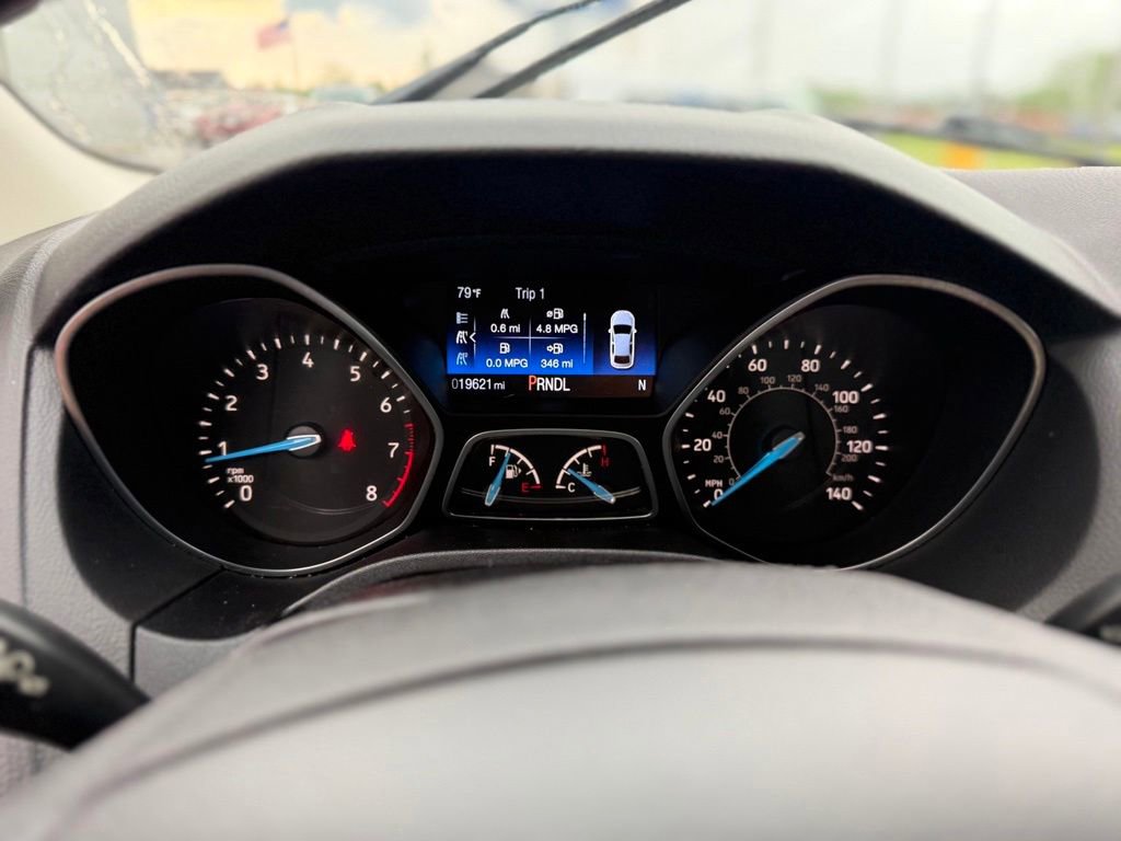 Certified 2017 Ford Focus SE FWD image 24