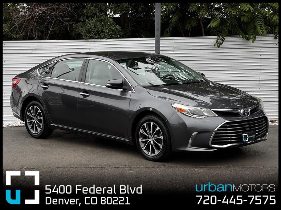Used 2016 Toyota Avalon XLE FWD image 1