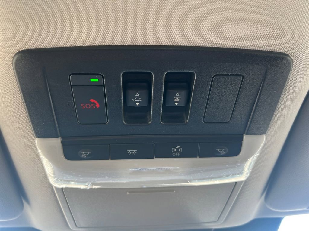 New 2026 Nissan Pathfinder Platinum image 25