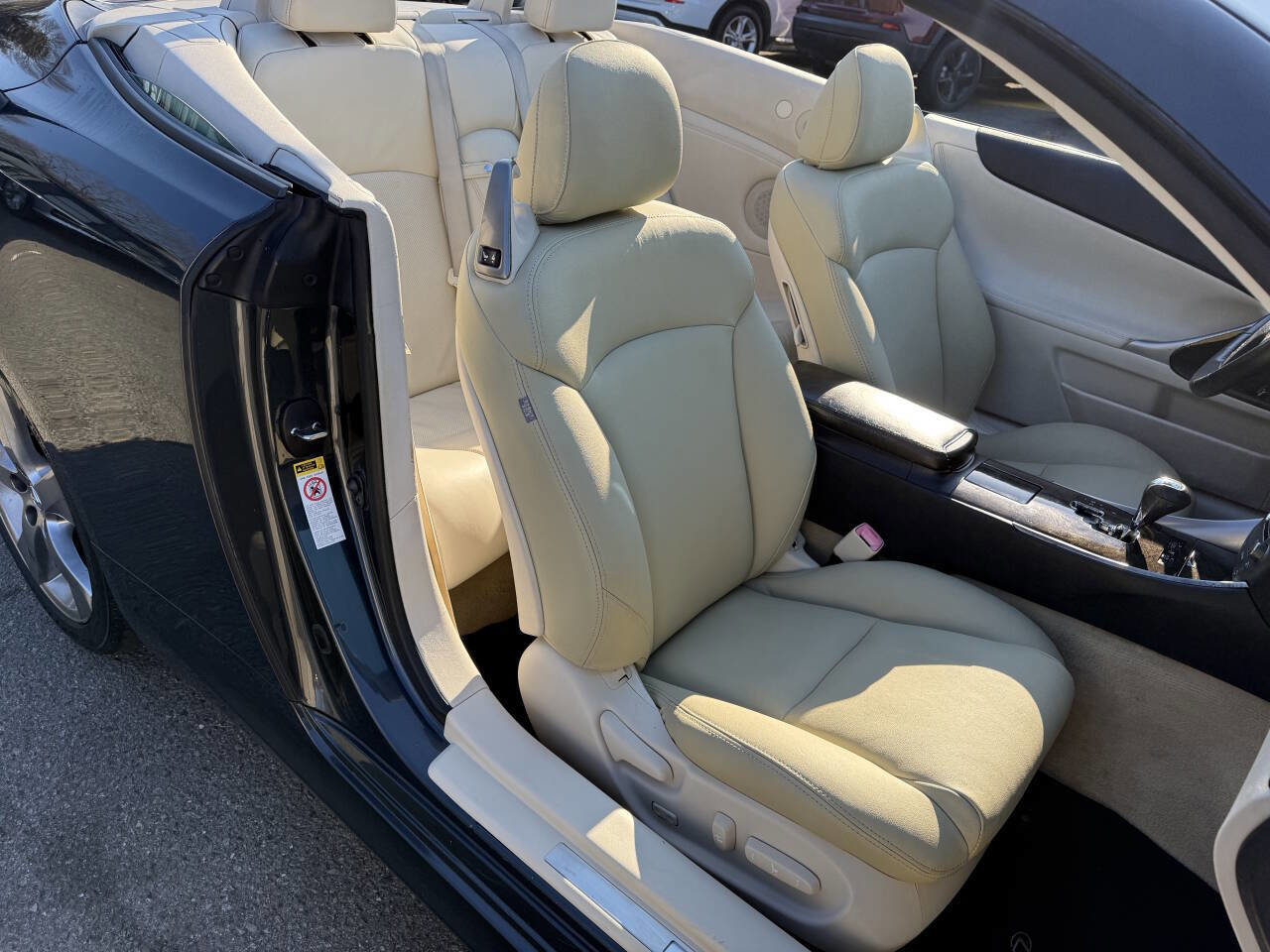 Used 2010 Lexus IS 250C image 15