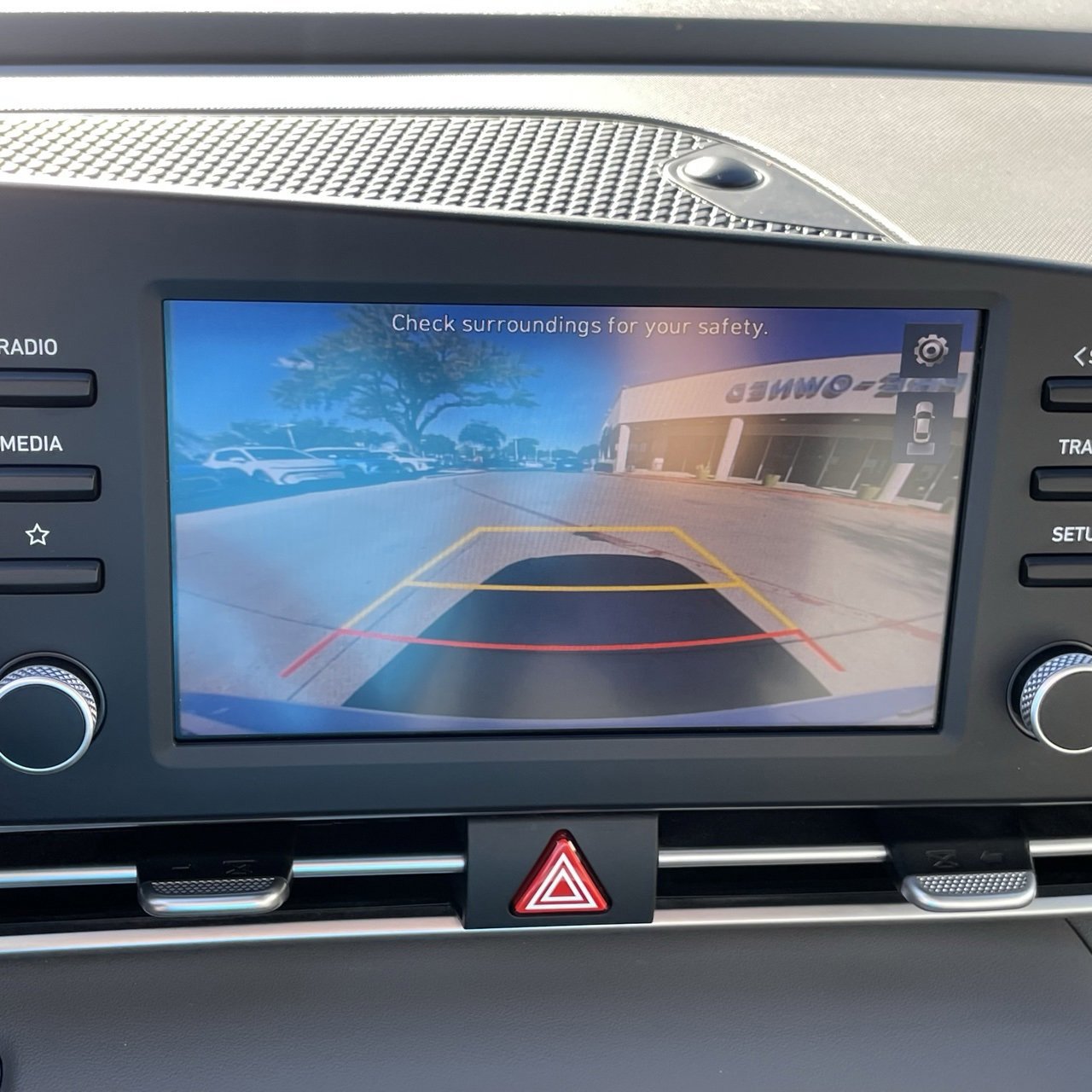 Used 2023 Hyundai Elantra Blue image 18