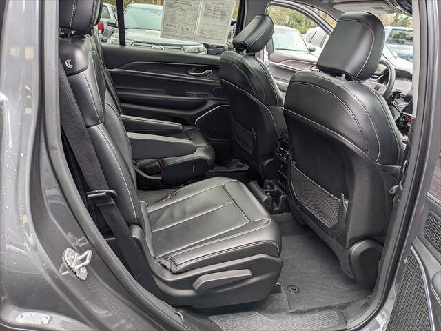 Used 2022 Jeep Grand Cherokee L Limited image 15