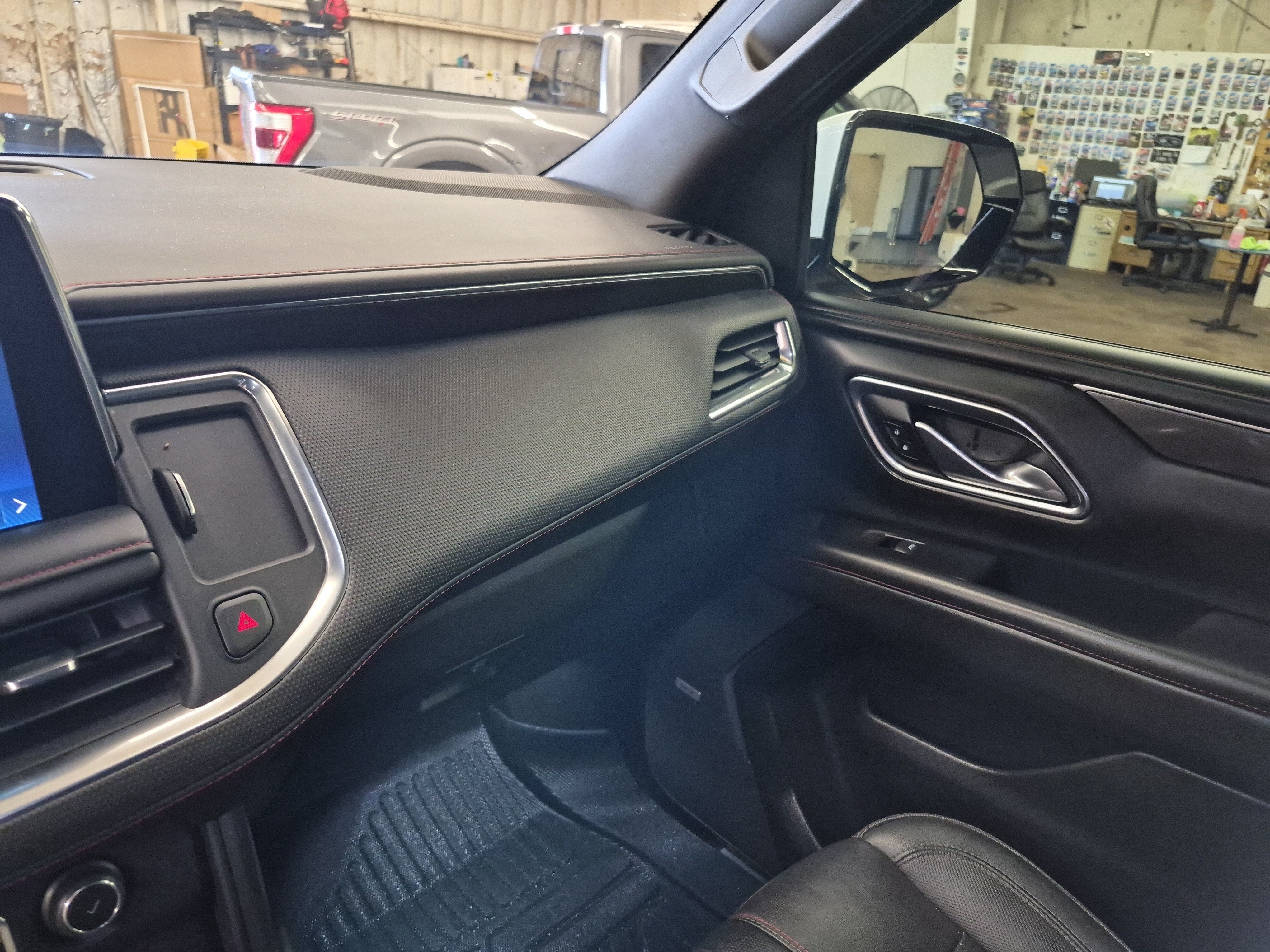 Used 2022 Chevrolet Tahoe RST w/ Sport Performance Package RWD image 22