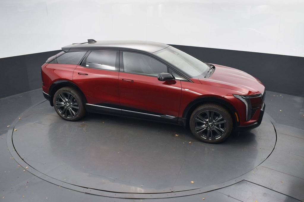 New 2026 Cadillac Optiq Sport 2 w/ LPO, Floor Liner Package image 45