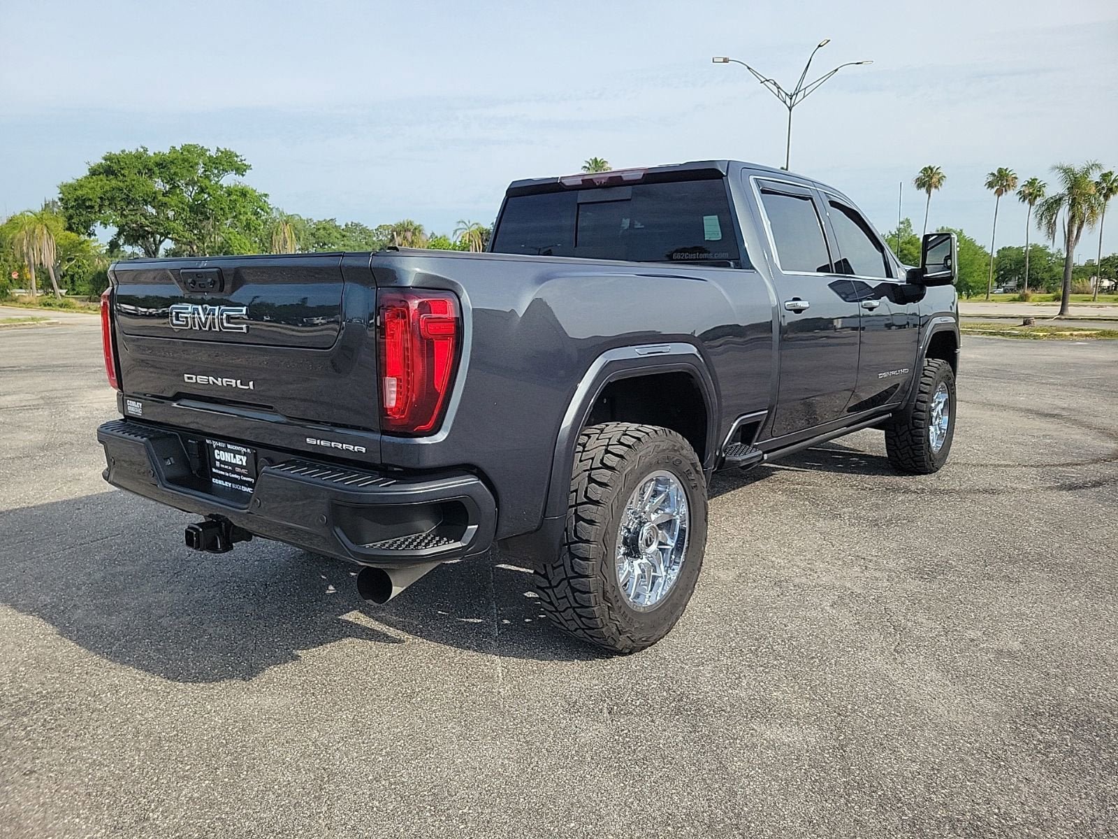 Used 2021 GMC Sierra 2500 Denali w/ Denali Ultimate Package AWD/4WD image 4