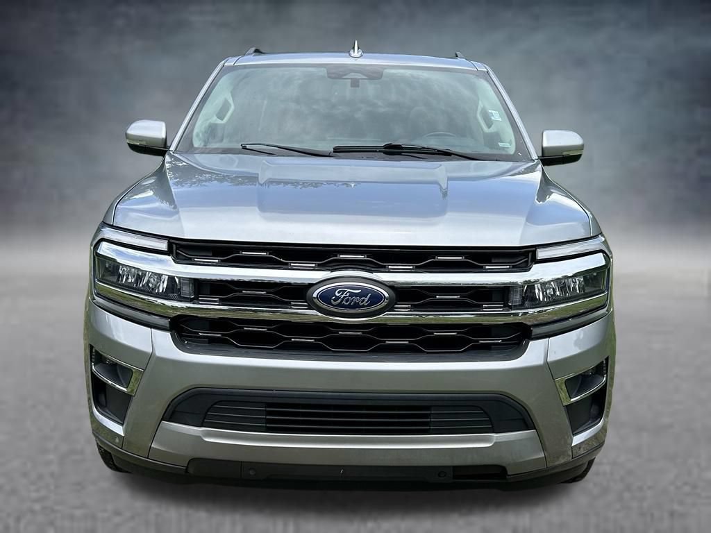 Used 2024 Ford Expedition Limited RWD image 2