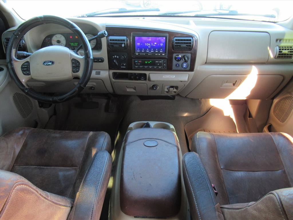 Used 2006 Ford F350 Lariat AWD/4WD image 12